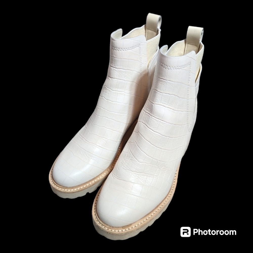Dolce Vita Huey Boot in Ivory Crocodile Size 8.5